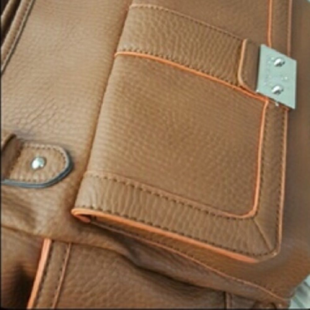 Chaps Handbag - Picture 2 of 4